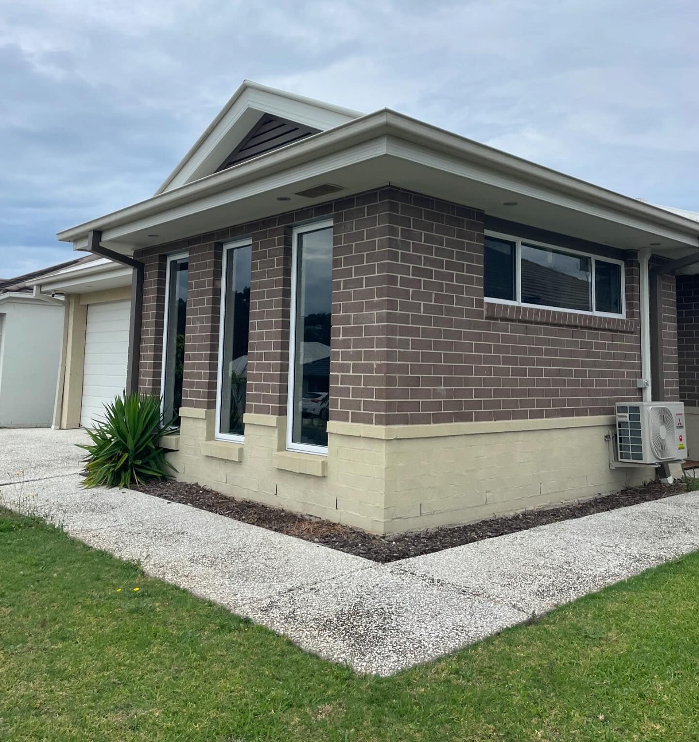 Is Window Tinting Better than Blinds for Your Brisbane Home?